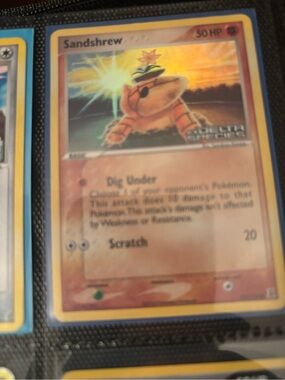 Sandshrew Pokémon ex delta species reverse holo  Card - Yellow/Orange Artwork